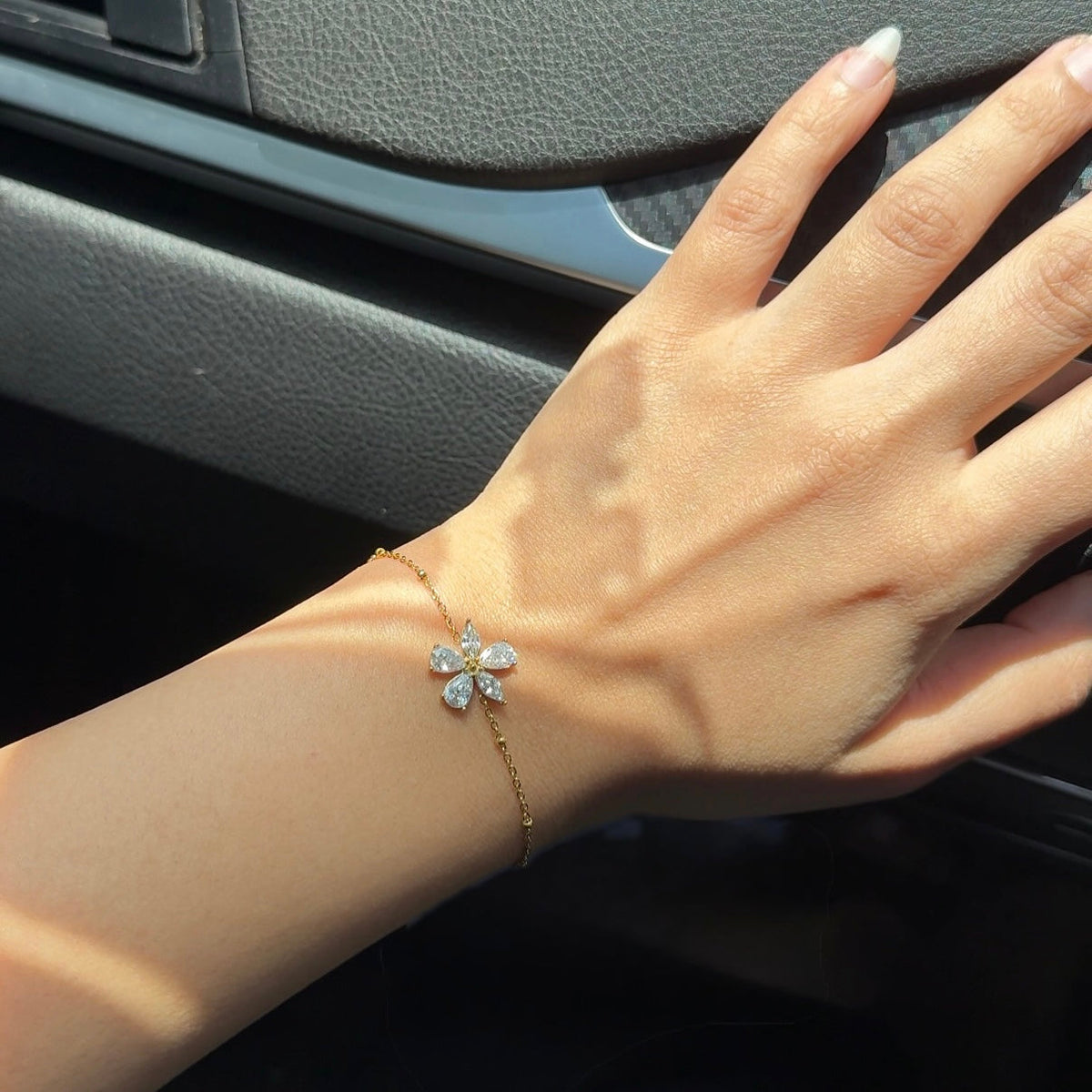 Flower bracelet