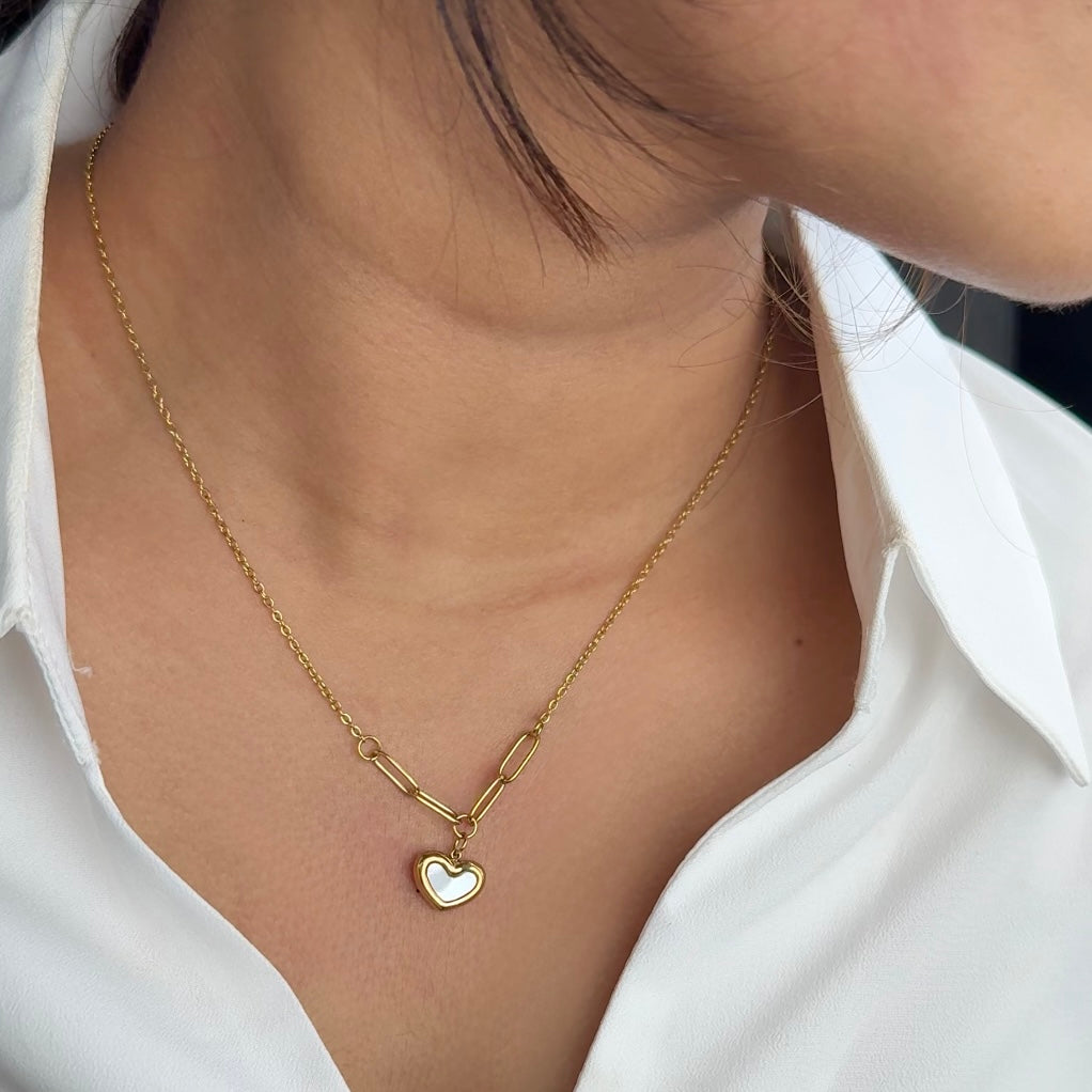 Heart-link necklace