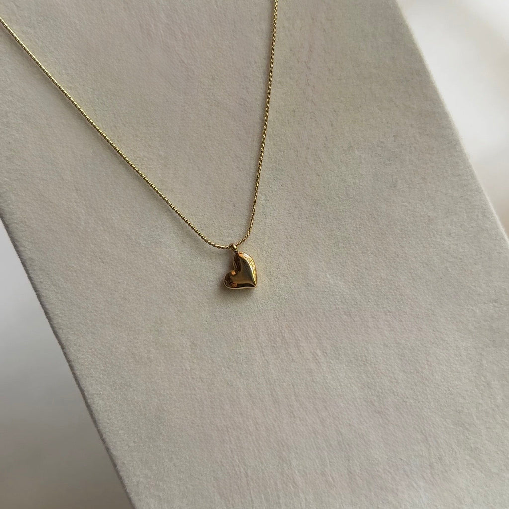 Lune heart necklace