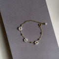 Flowerlit bracelet