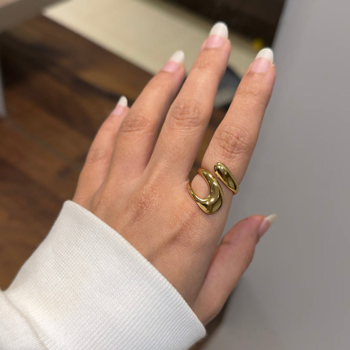 Loop ring
