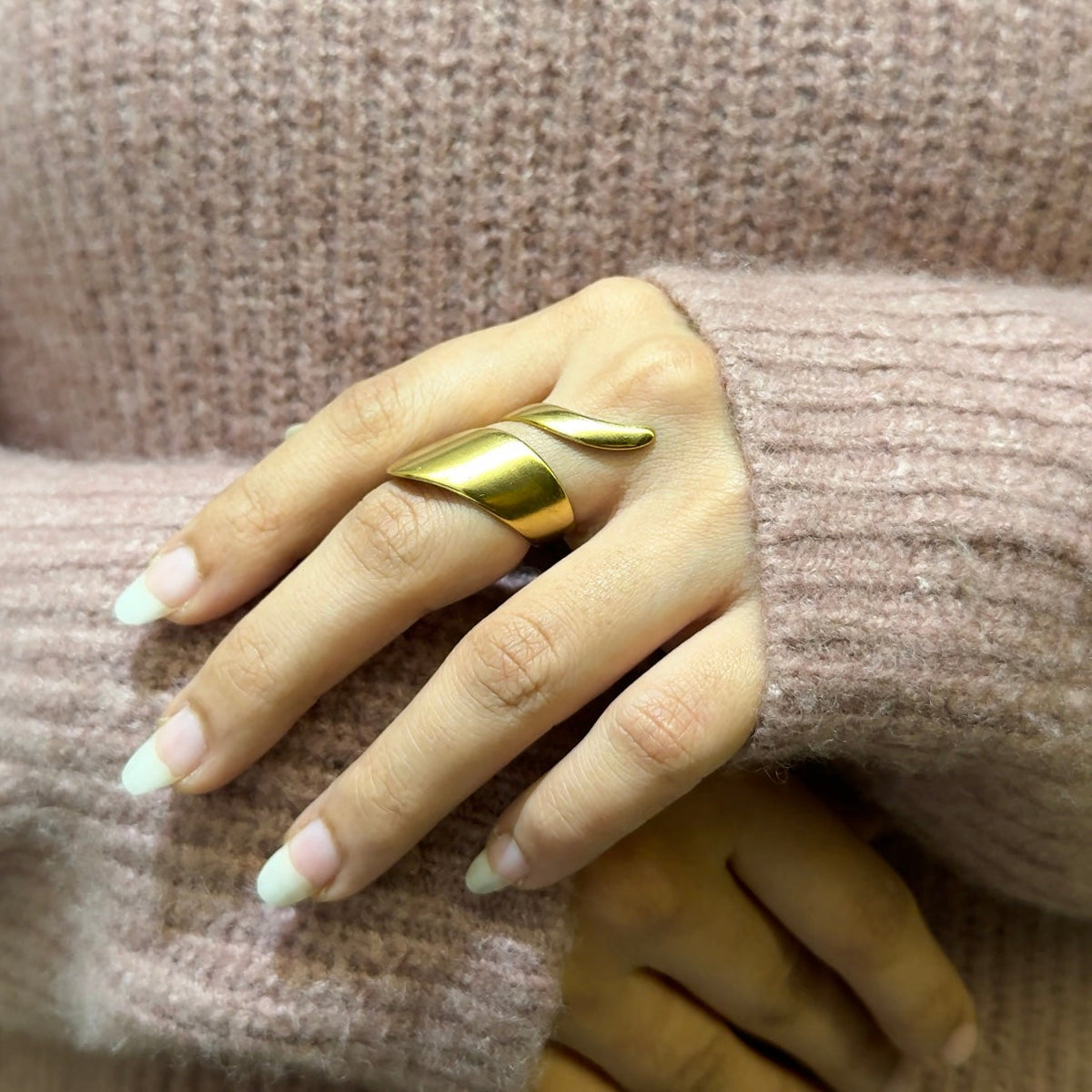 Arc ring