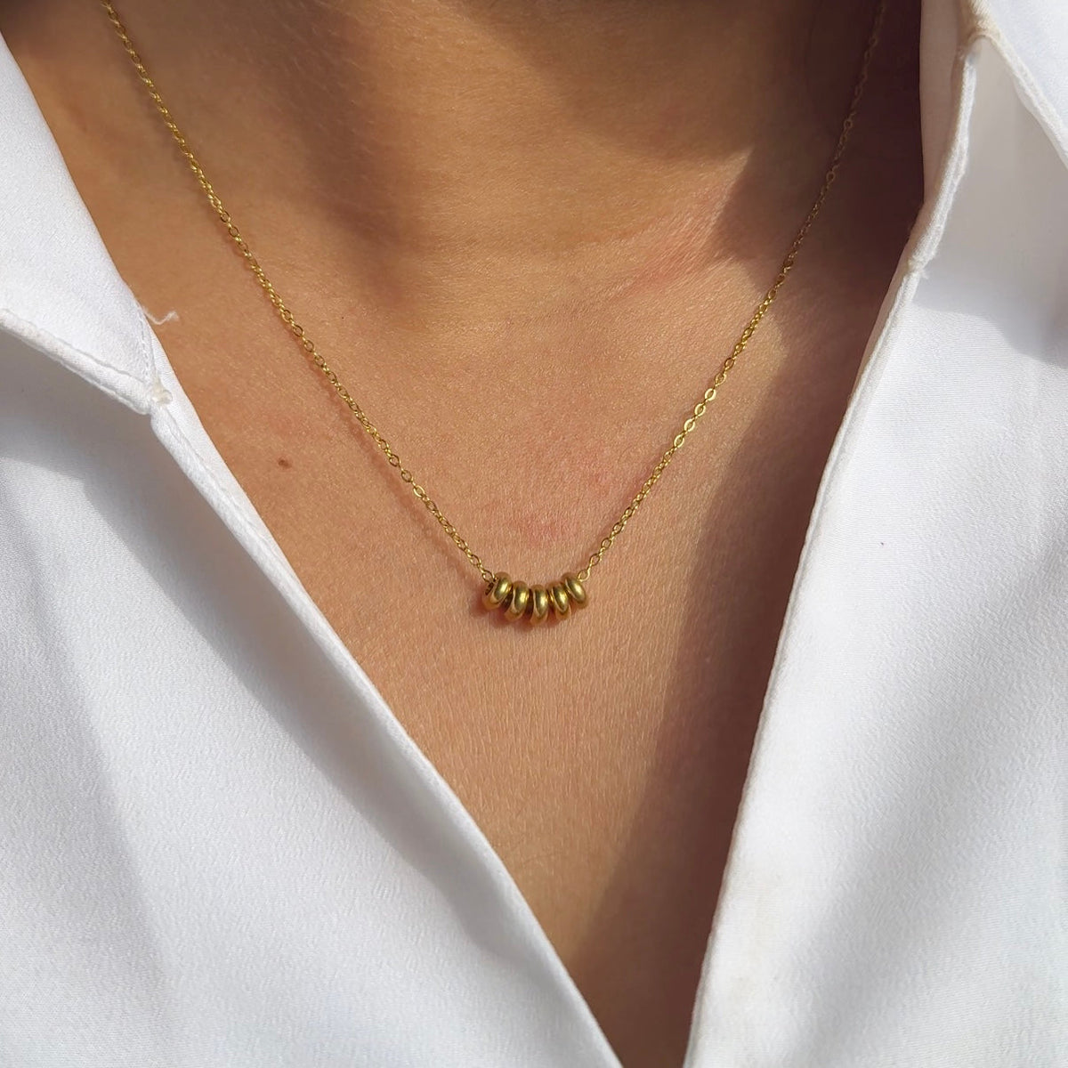 Dainty Cluster Necklace