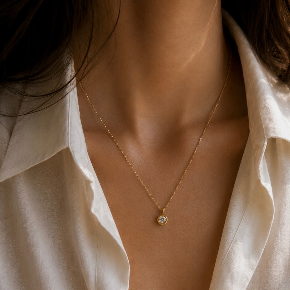 Amour Necklace