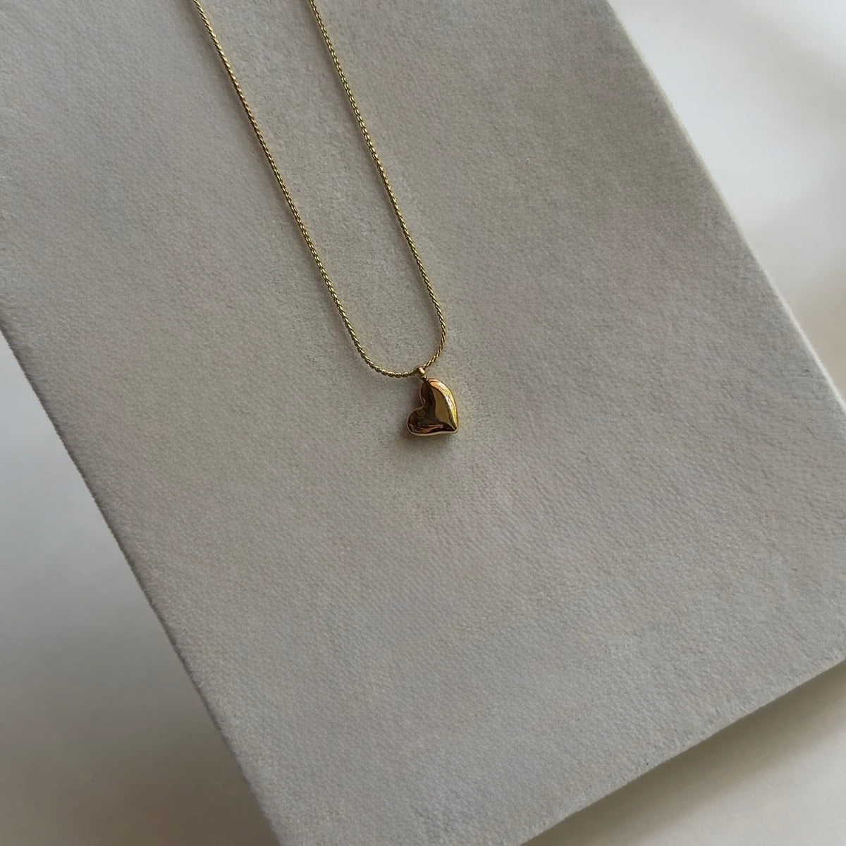 Lune heart necklace